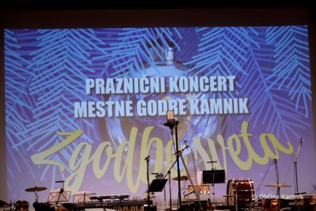 Mestna godba Kamnik začarala občinstvo z Zgodbami sveta